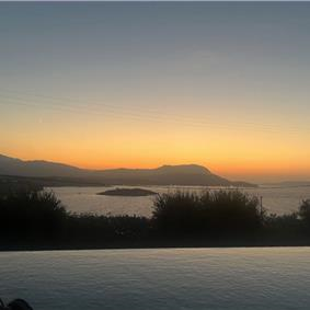 5 bedroom luxury villa with infinity pool, sea views and tennis court near Chania, sleeps 10